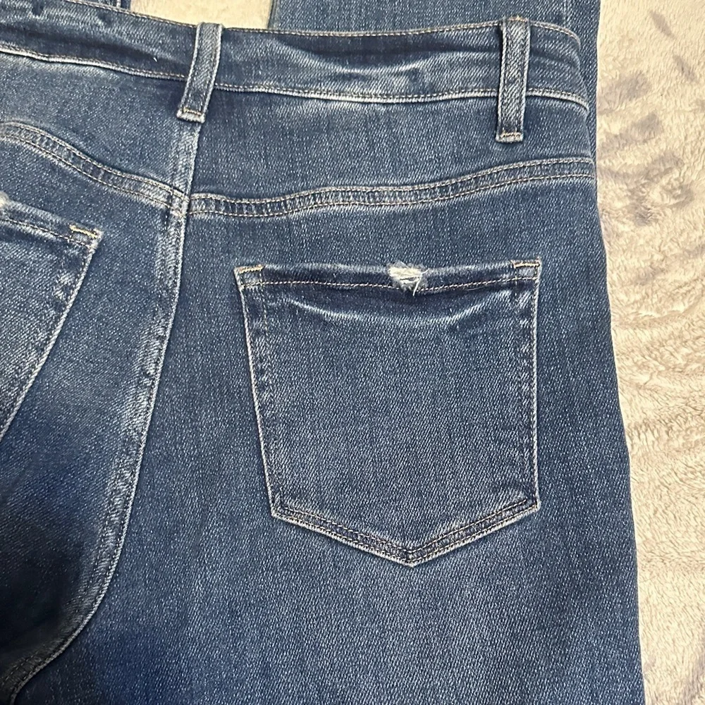 A80.  Vervet Classic Blue Distressed Skinny Jeans for Women size 30